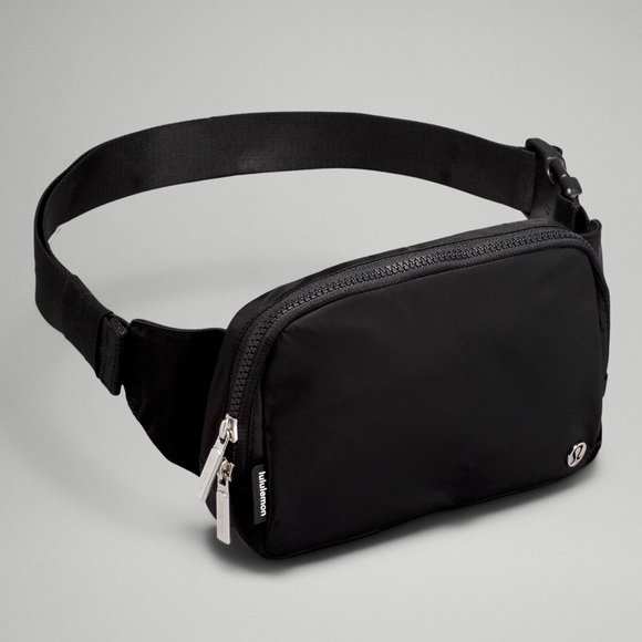 New Release Lululemon Large Everywhere Belt Bag Black EBB Fanny Pack NWT - Picture 6 of 12